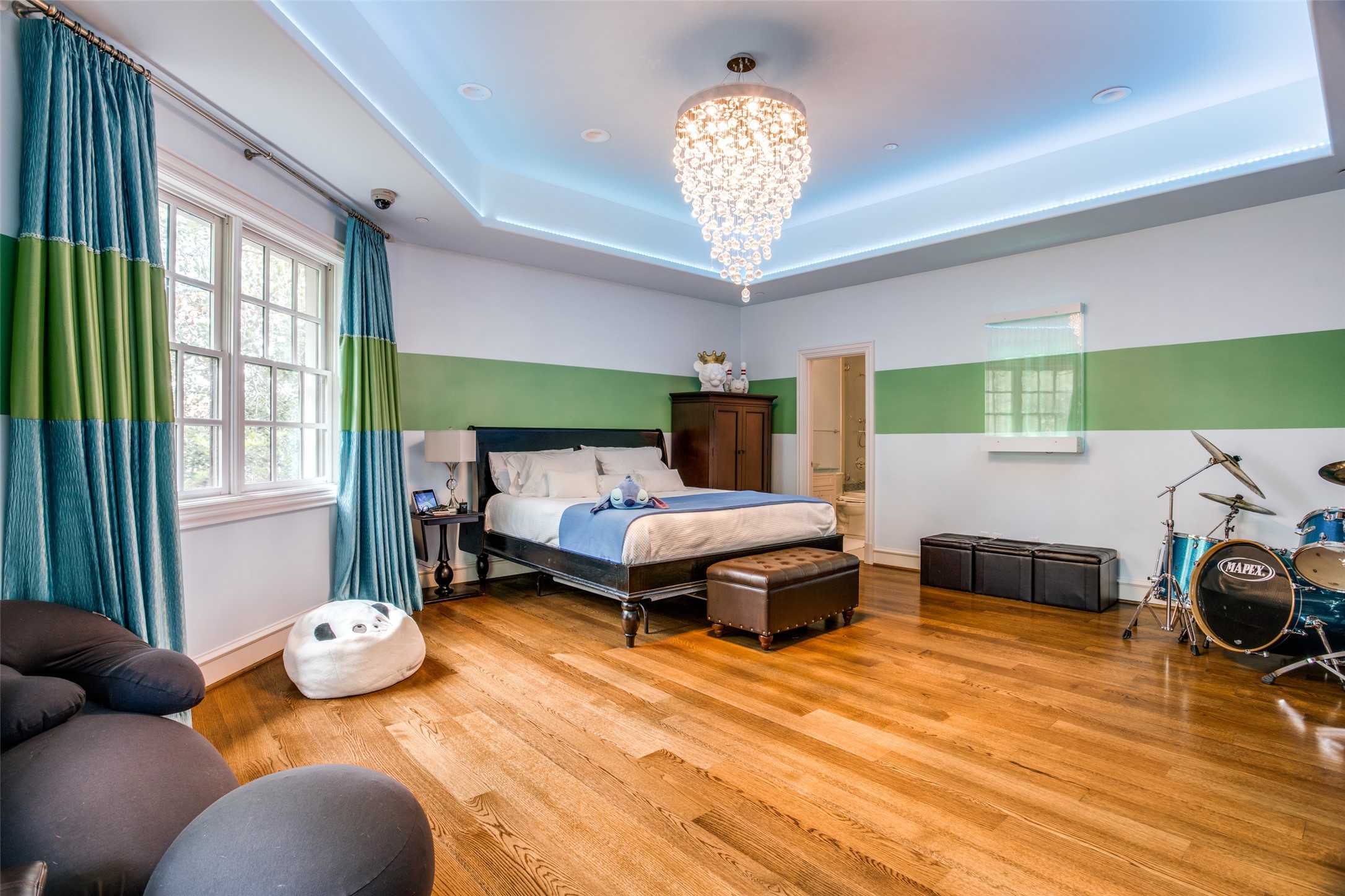 9520 Hathaway Street