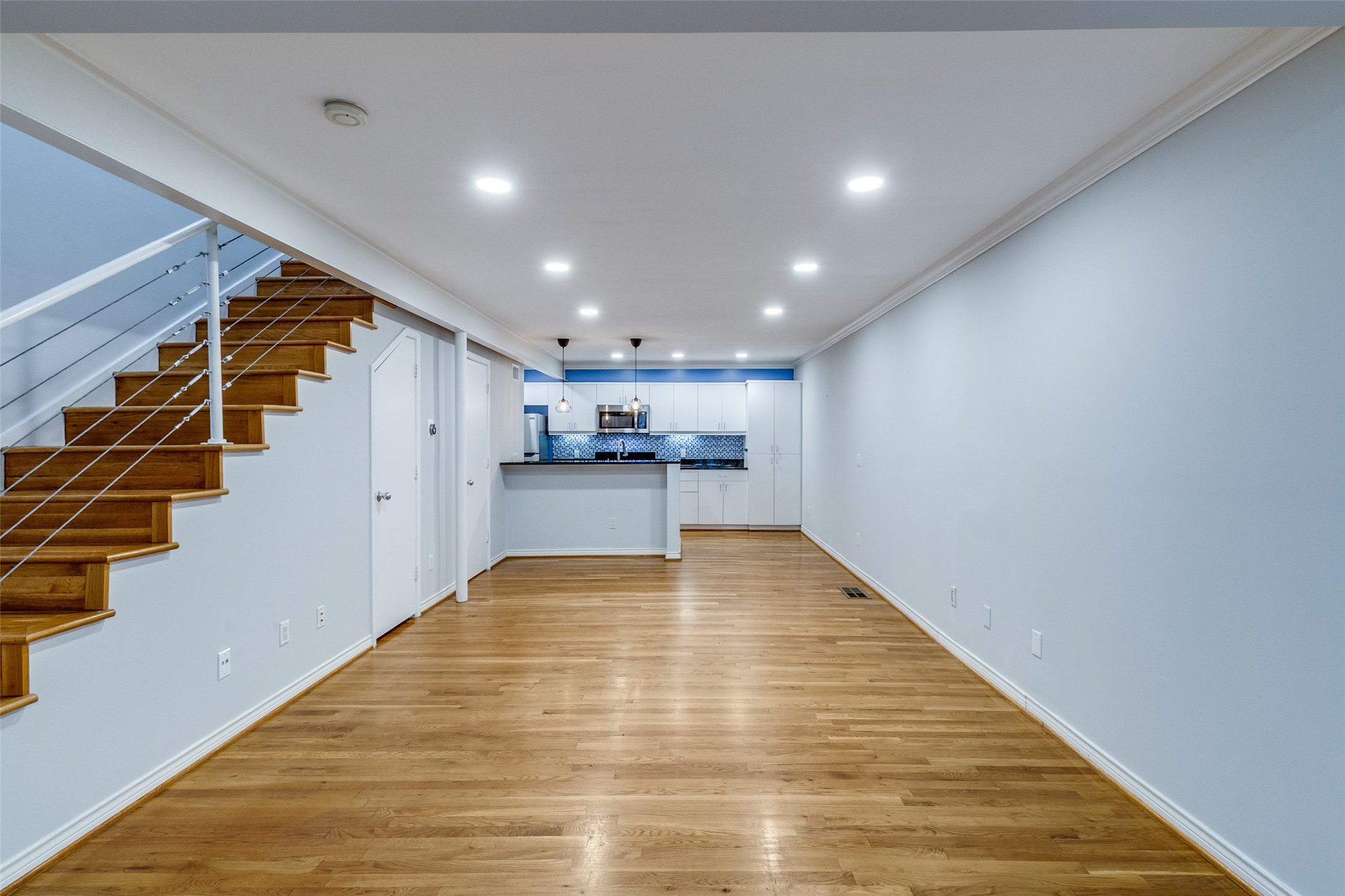 4122 Travis Street 13