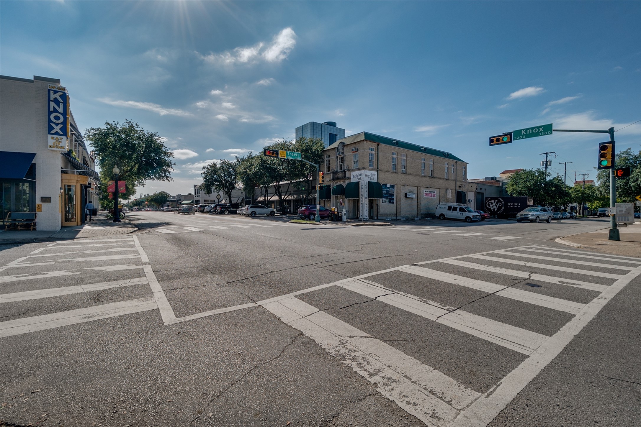 4122 Travis Street 13