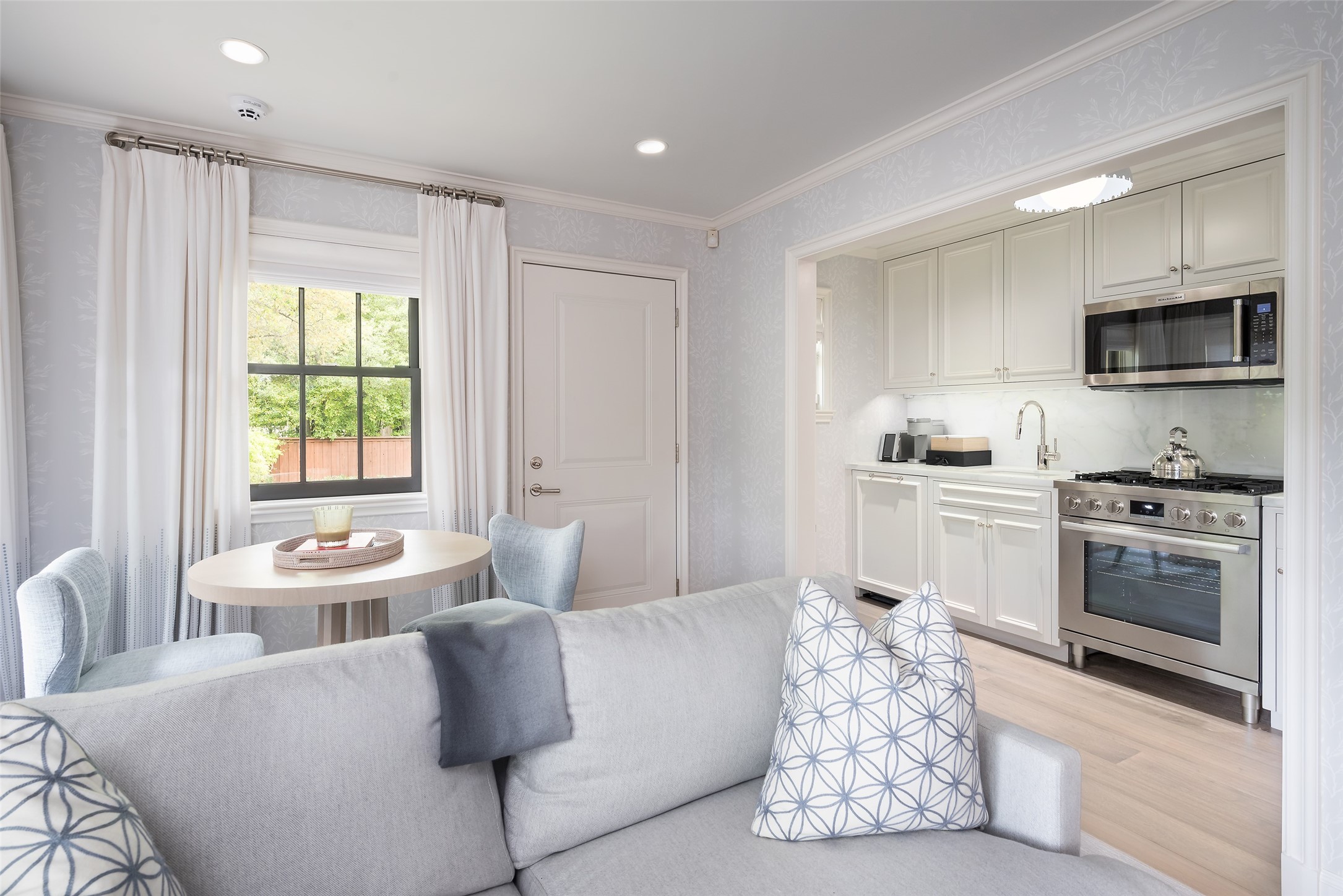 6601 Hunters Glen Road