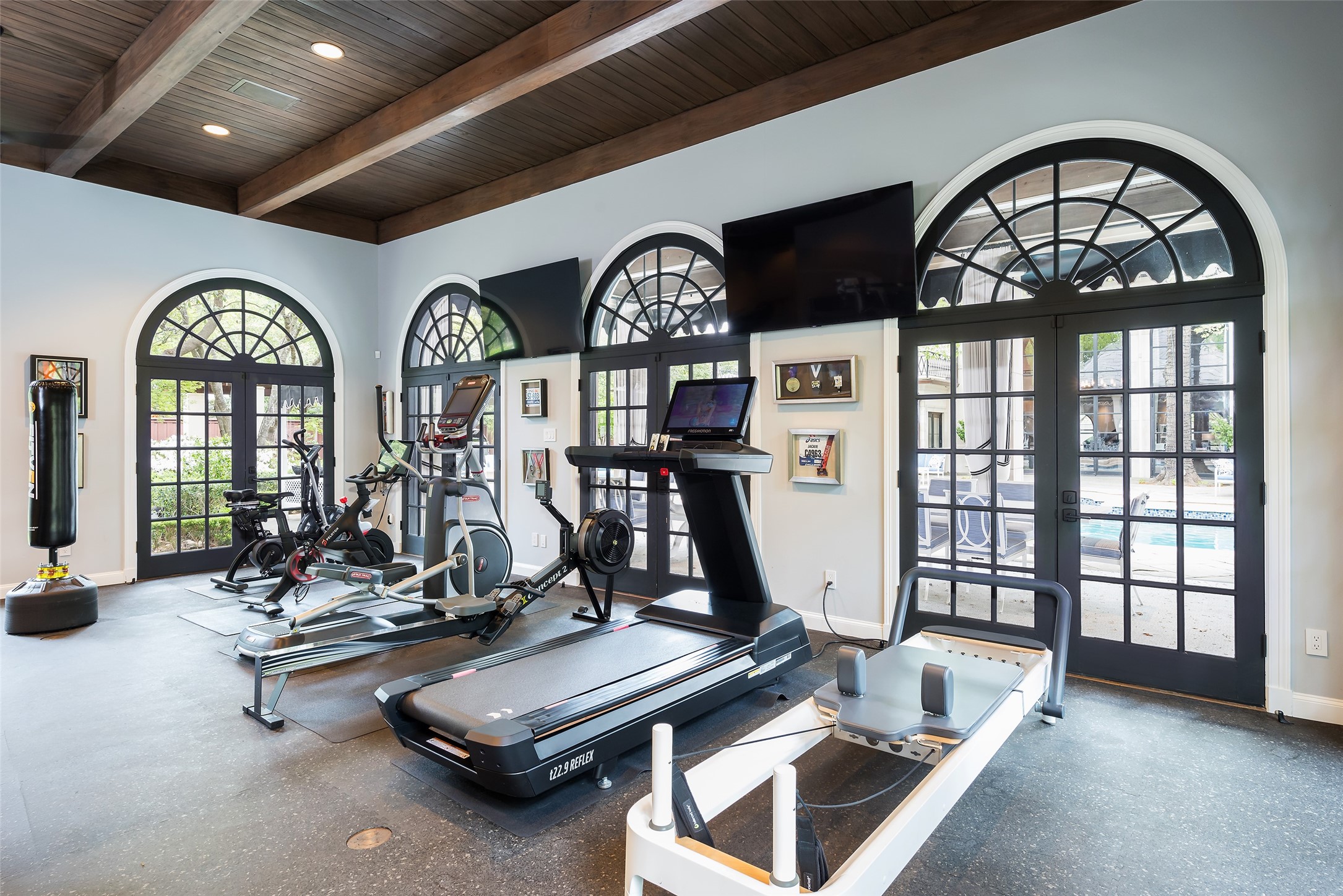 6601 Hunters Glen Road