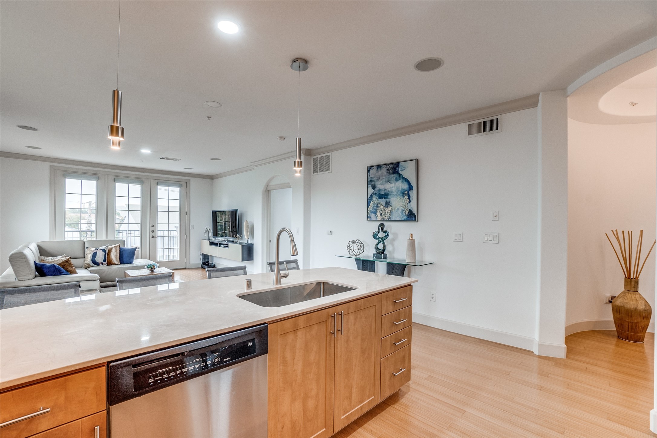 3818 Holland Avenue 309