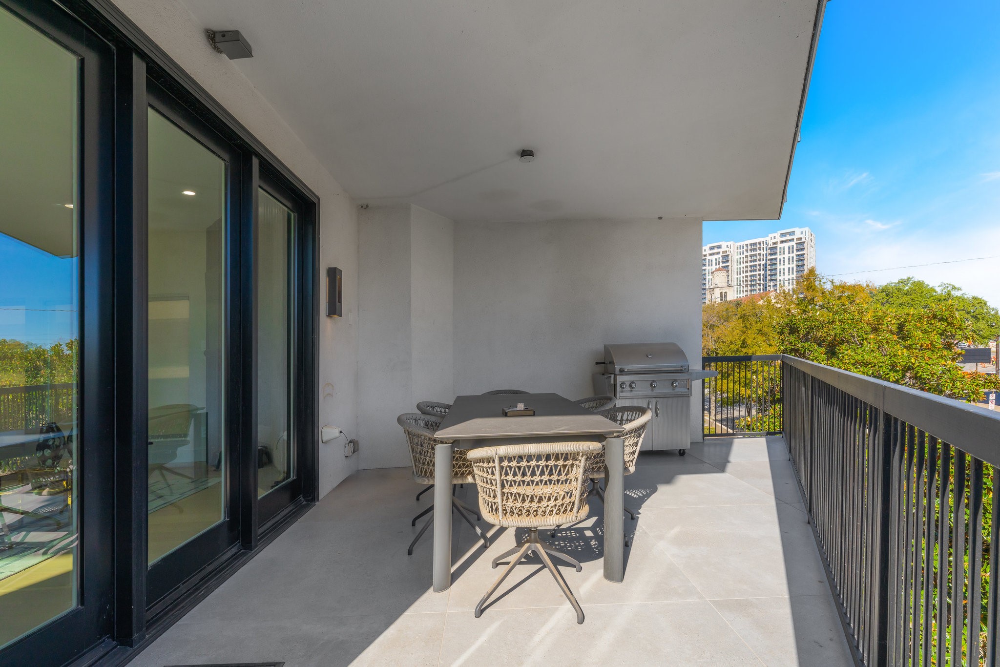 3731 Gilbert Avenue 3