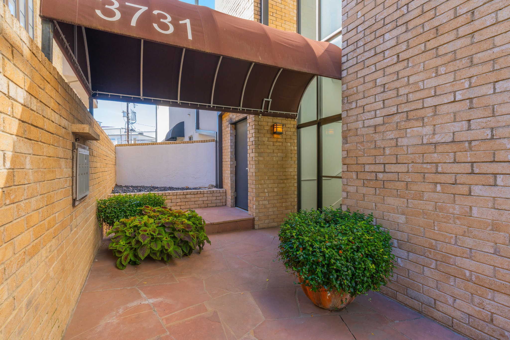 3731 Gilbert Avenue 3