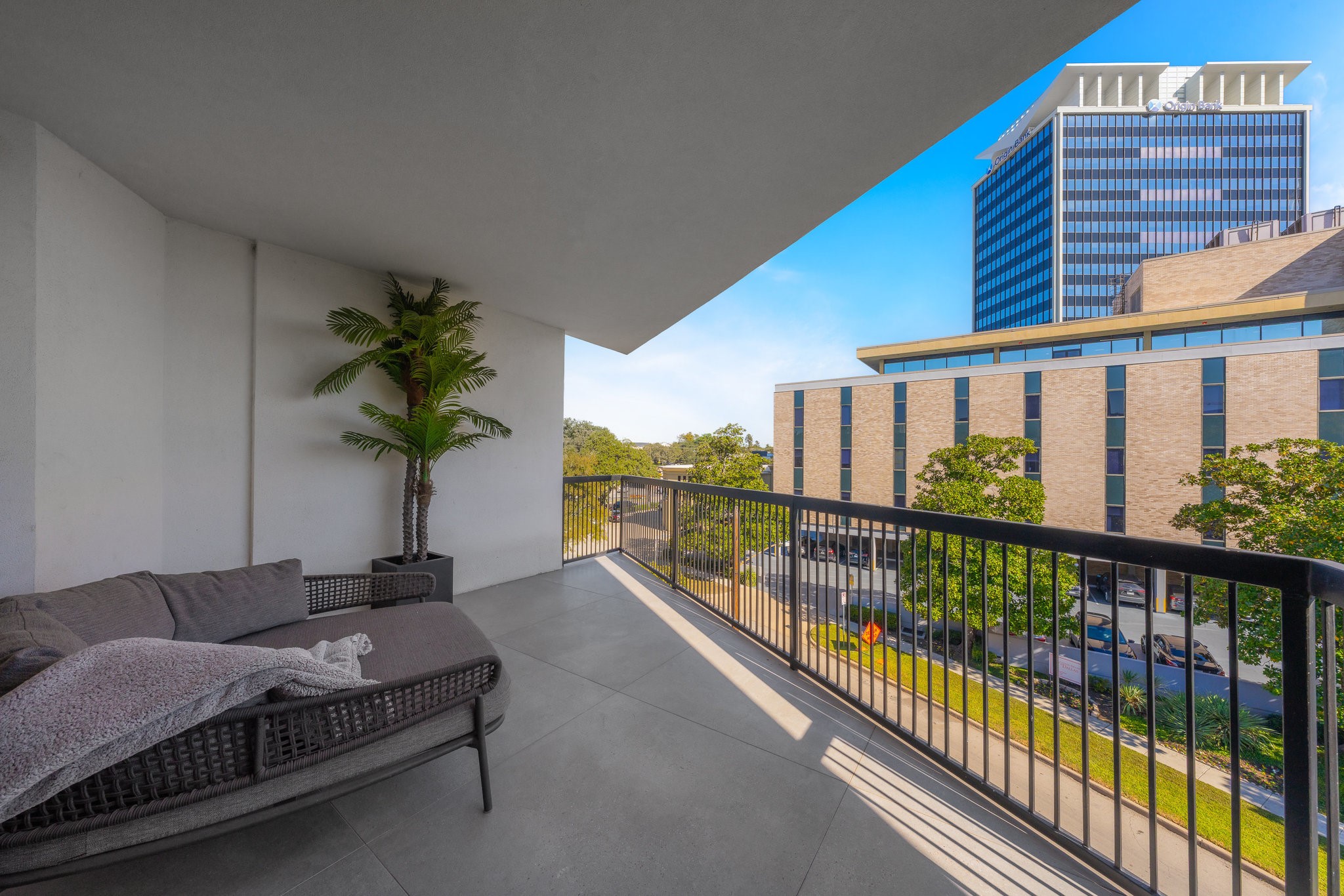 3731 Gilbert Avenue 3