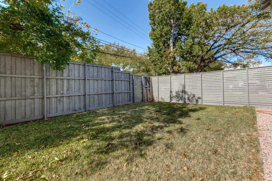 4206 Manning Lane