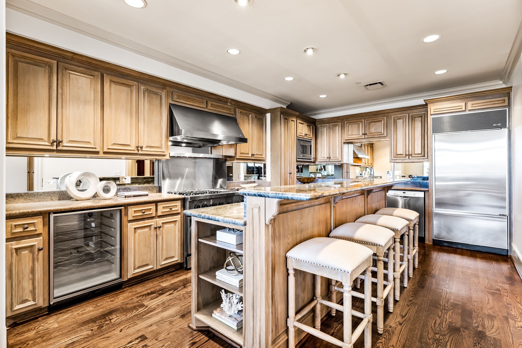 3505 Turtle Creek Boulevard 8B