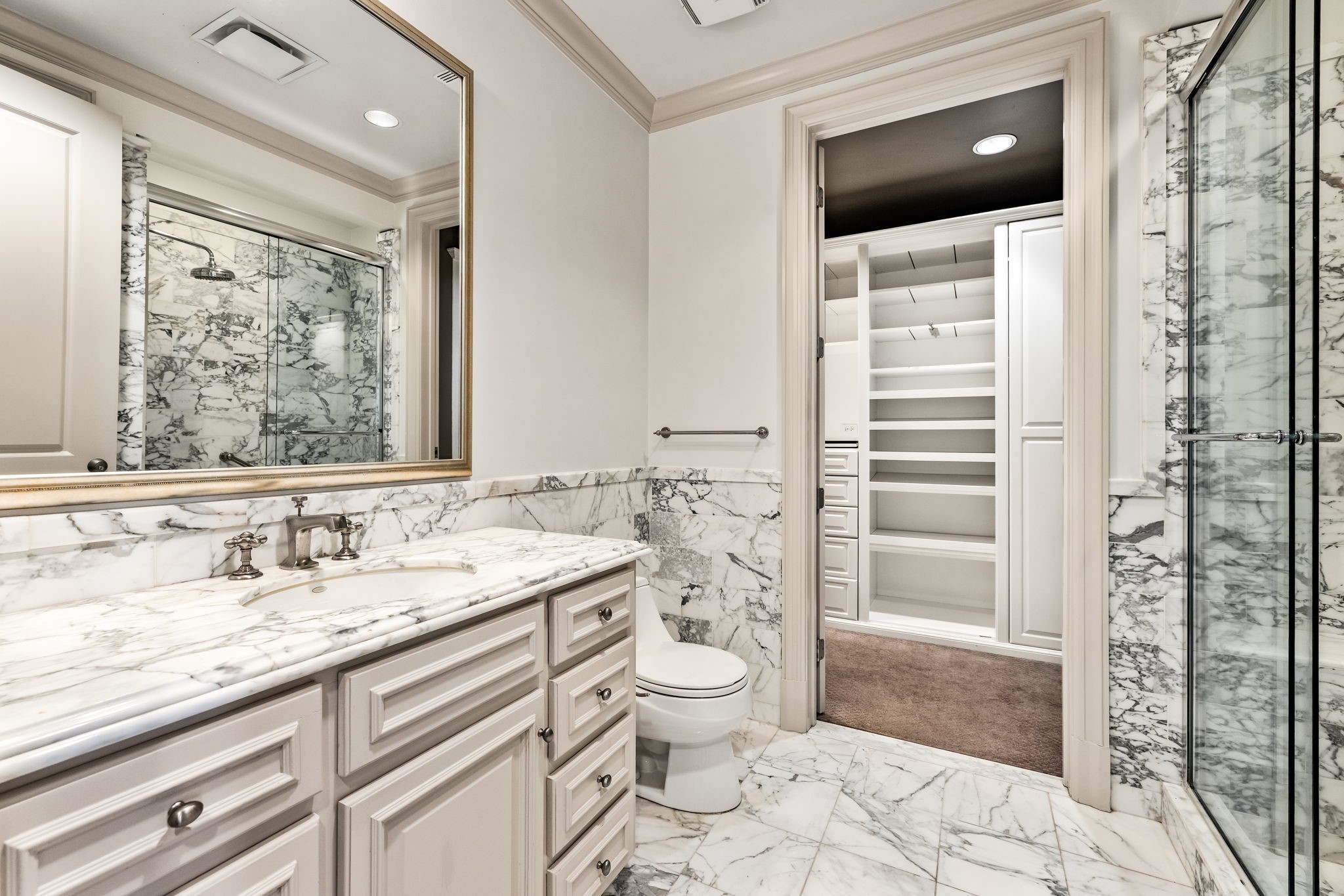 3505 Turtle Creek Boulevard 8B