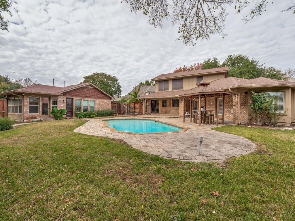 17610 Squaw Valley Drive
