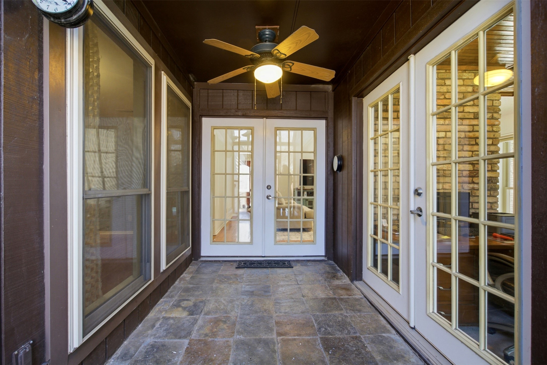 431 Country Side Lane