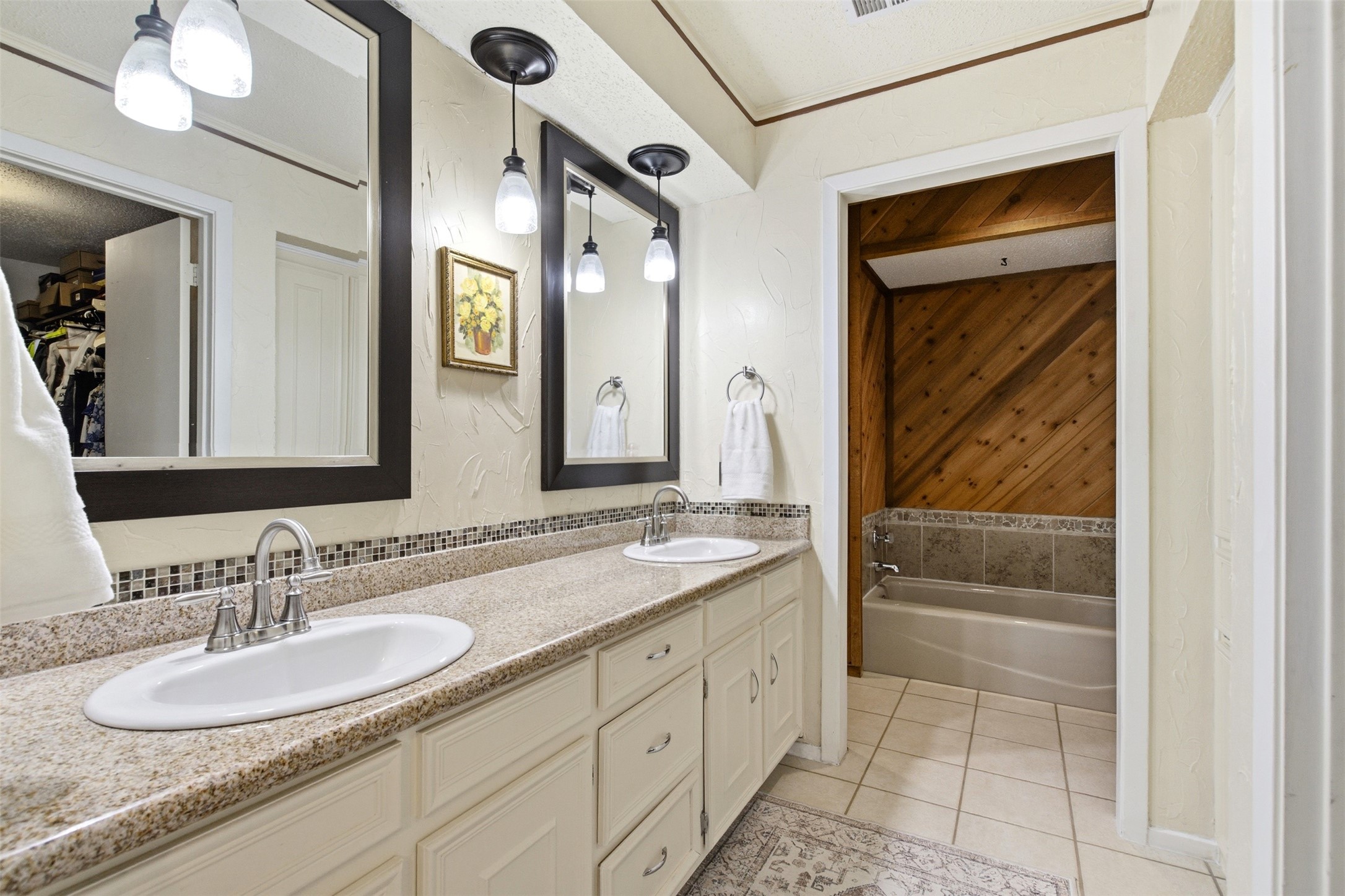 431 Country Side Lane