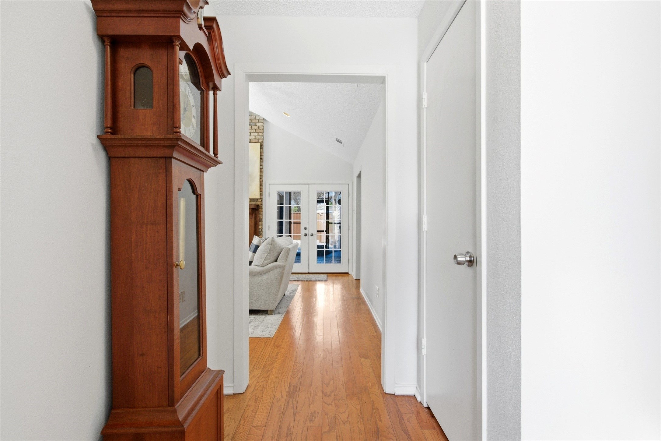 431 Country Side Lane