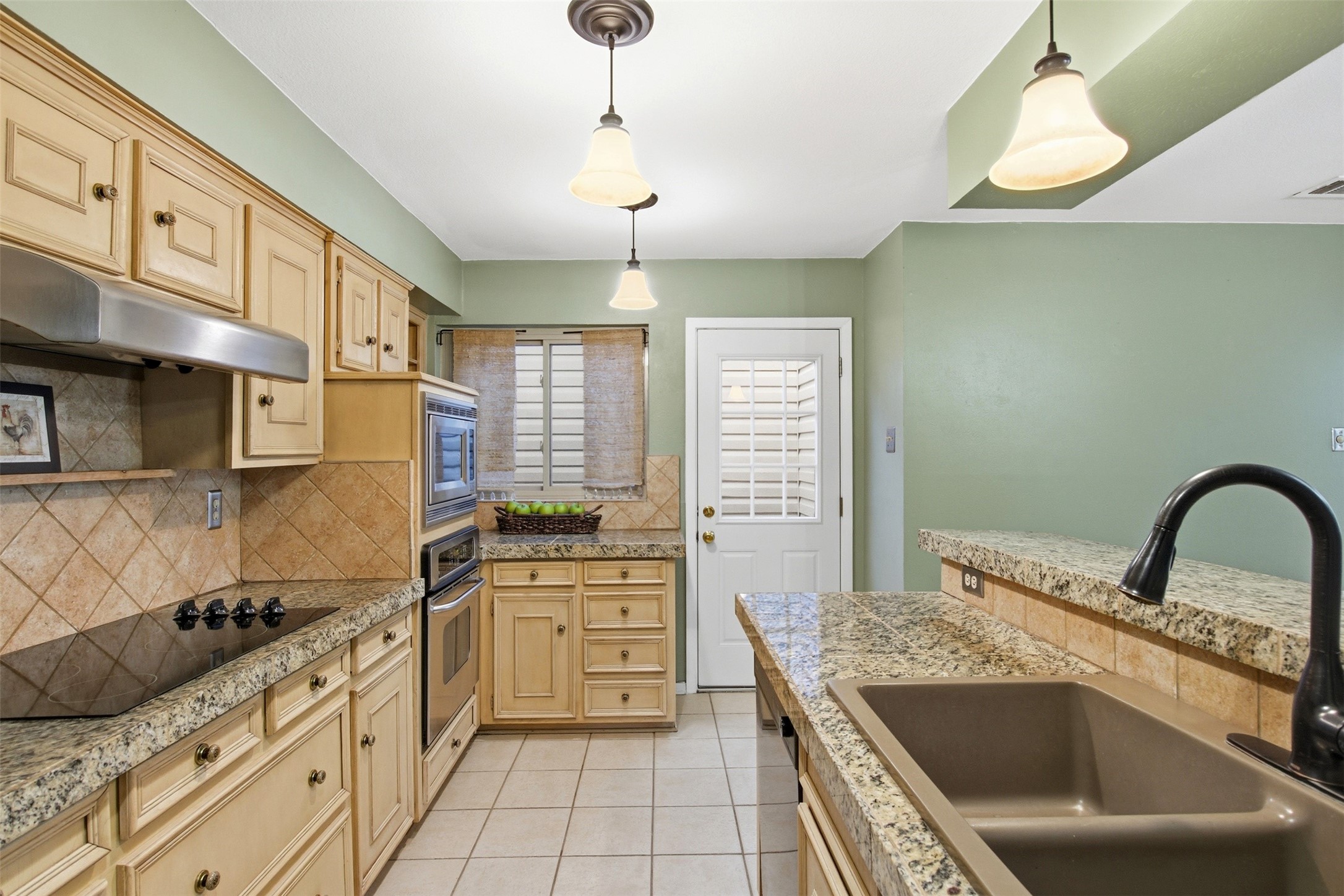 431 Country Side Lane