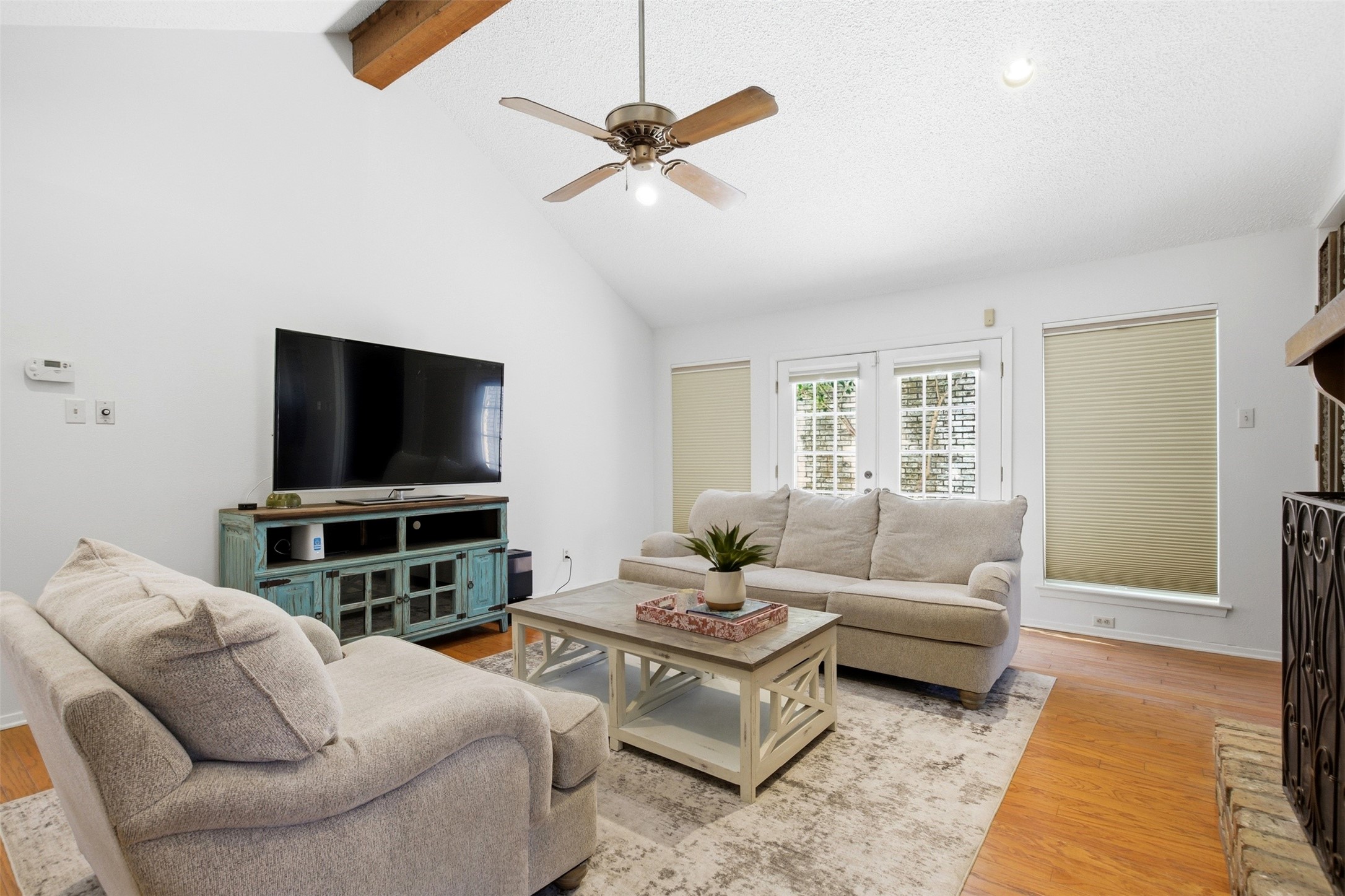 431 Country Side Lane