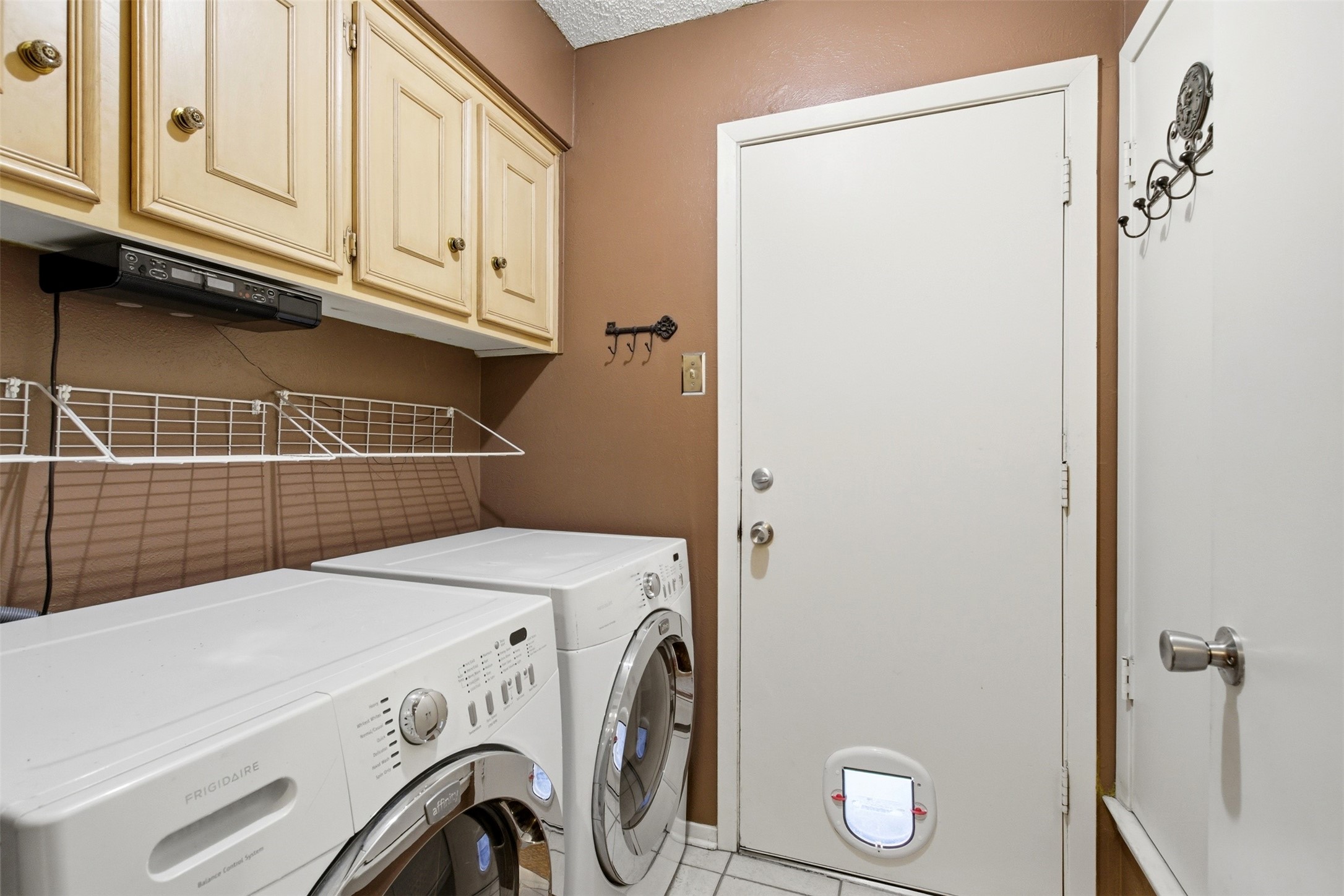 431 Country Side Lane