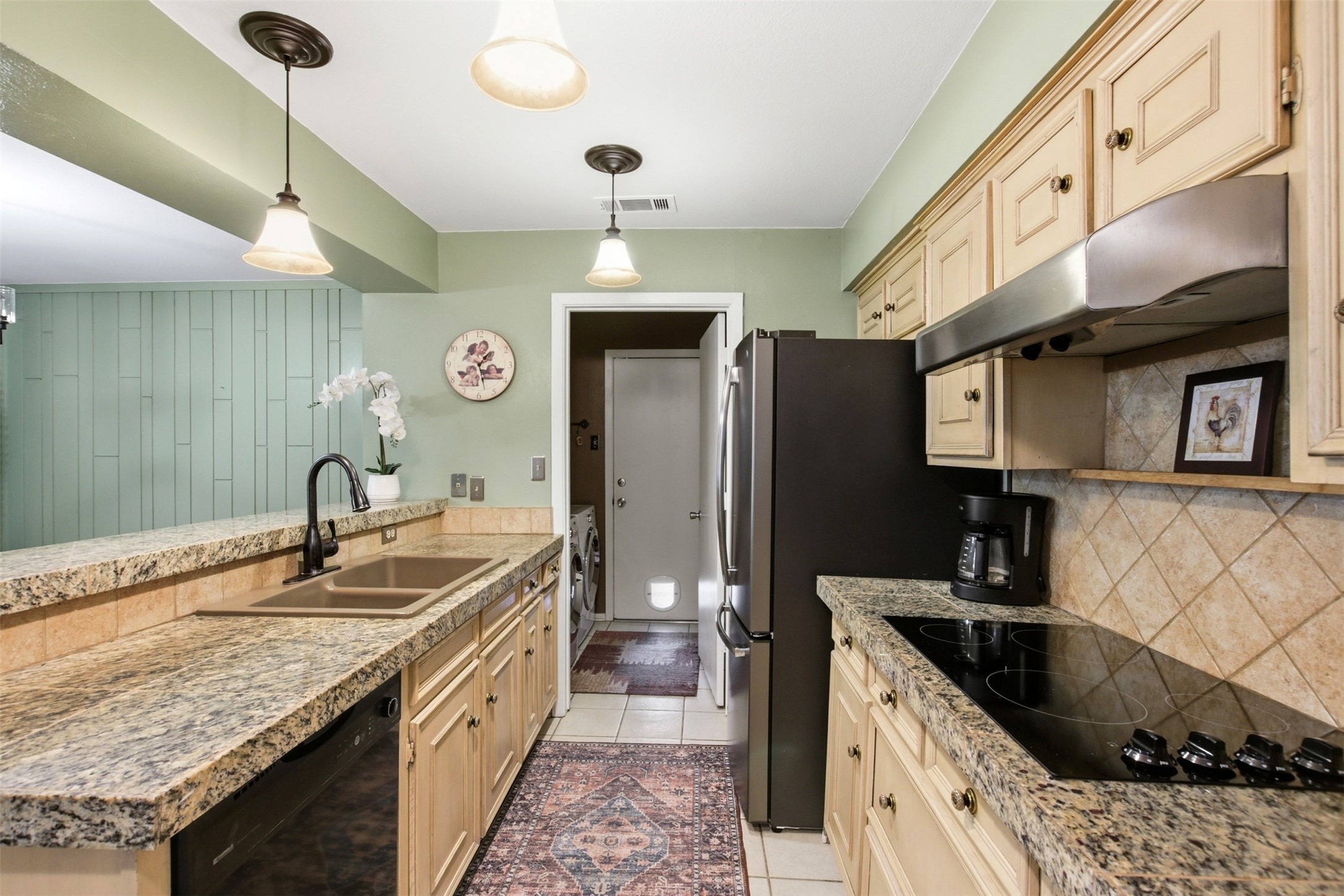 431 Country Side Lane