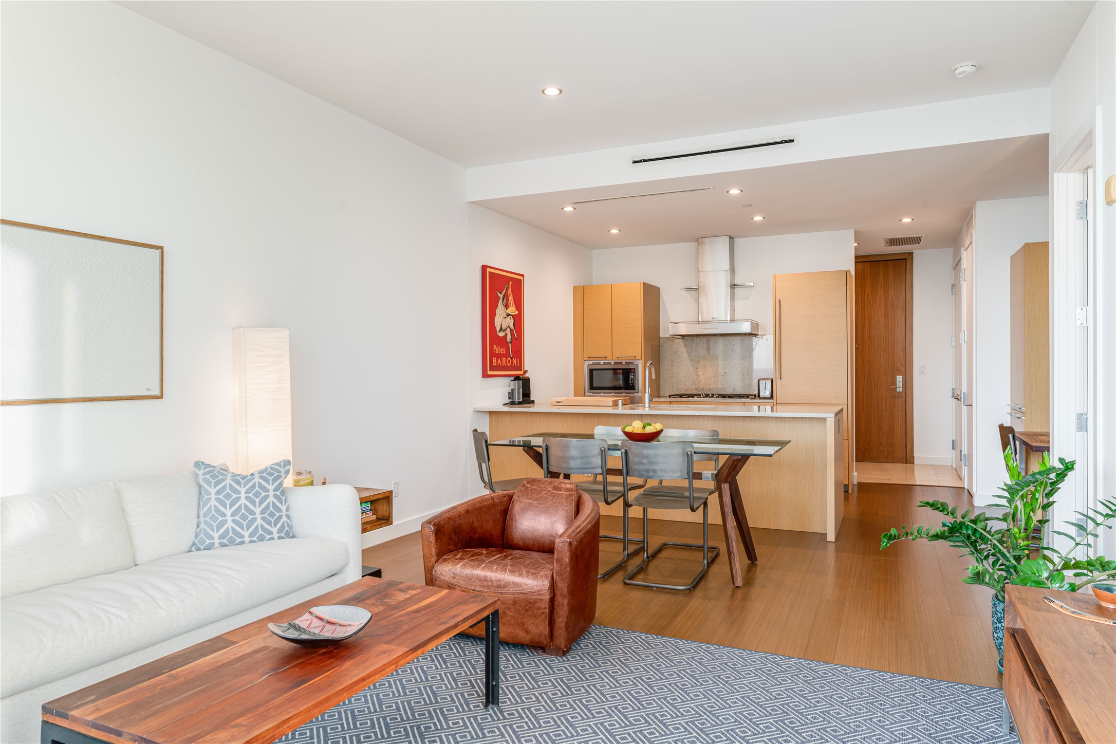 2900 McKinnon Street 1503