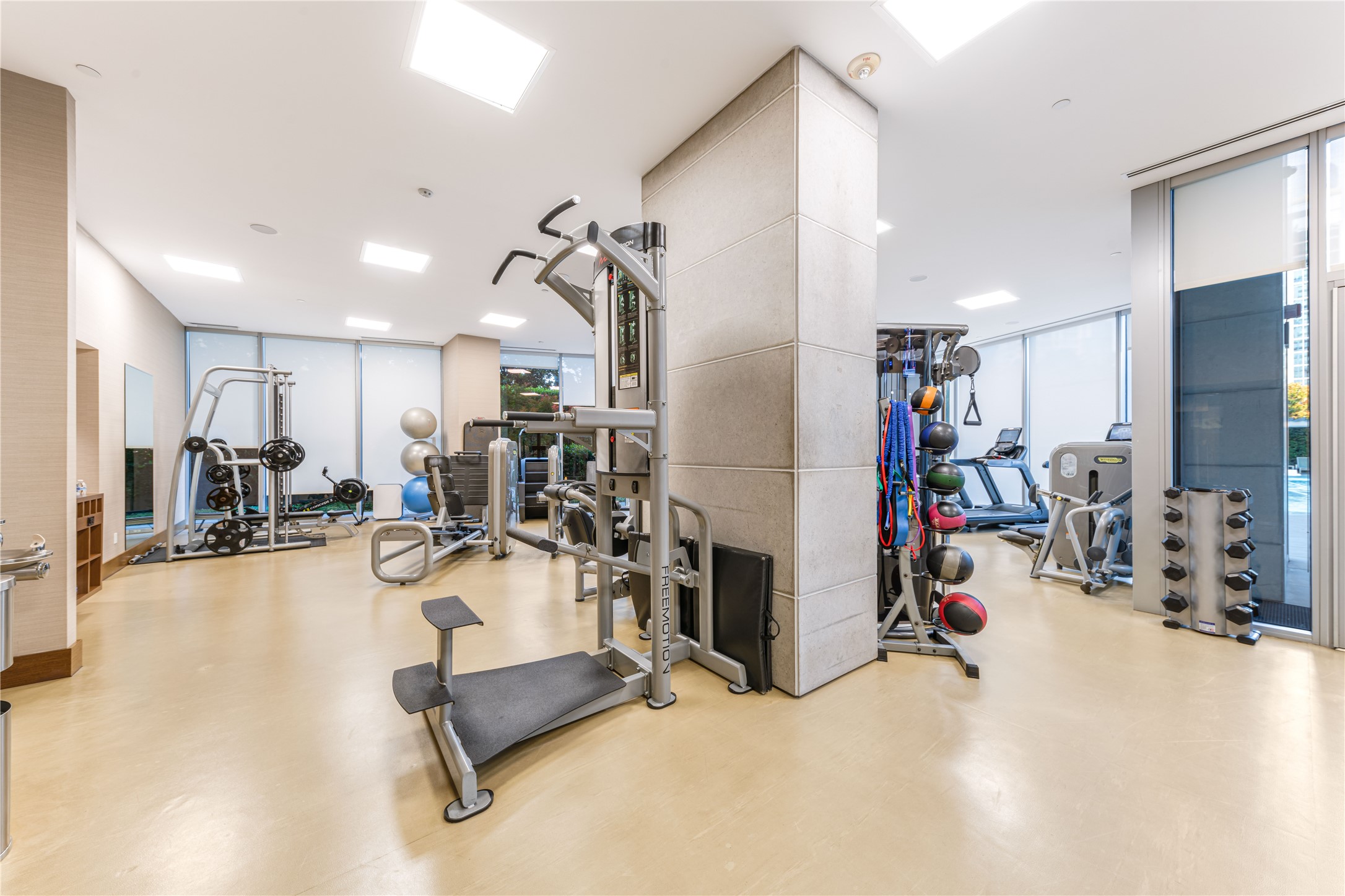 2900 McKinnon Street 1503