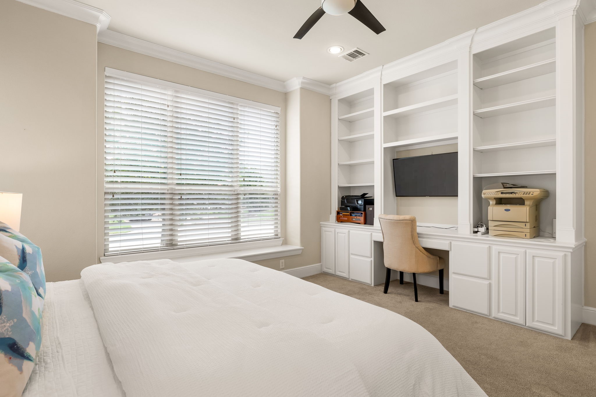 2350 Crest Pointe Place