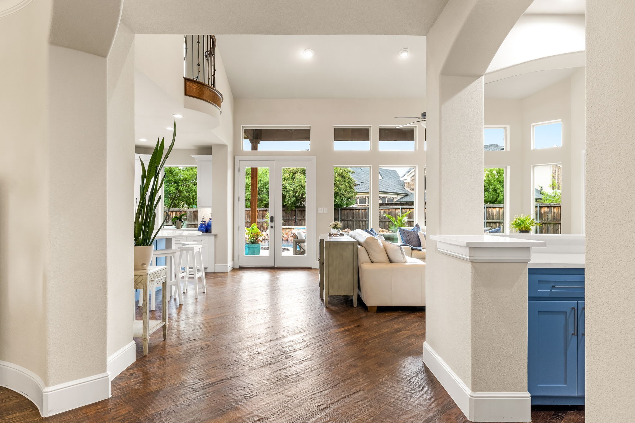 2350 Crest Pointe Place