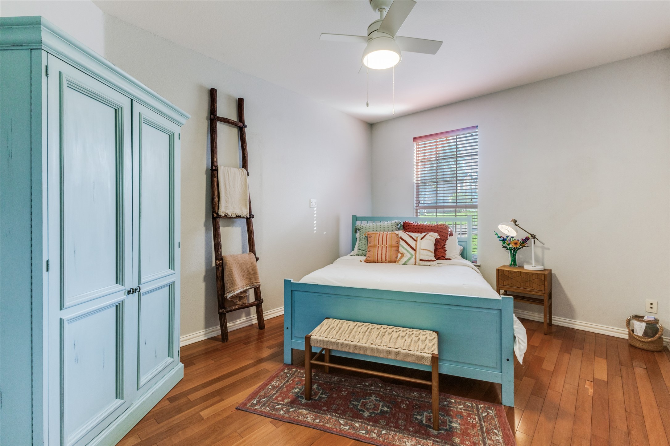 2402 Indian Trail