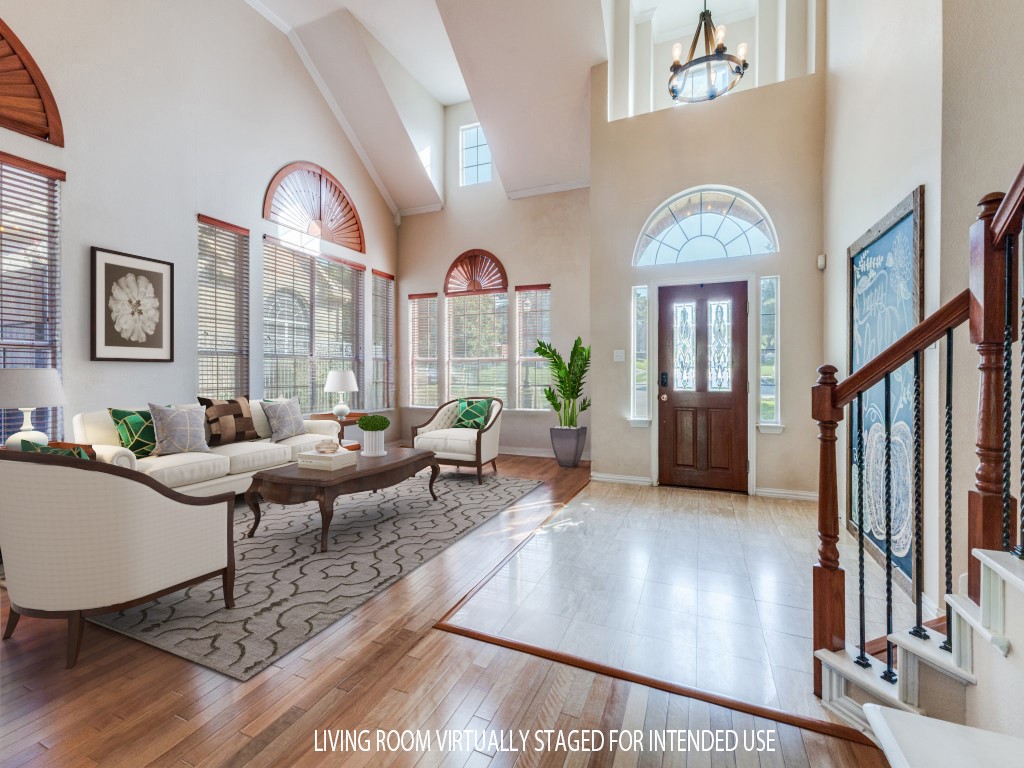 2402 Indian Trail