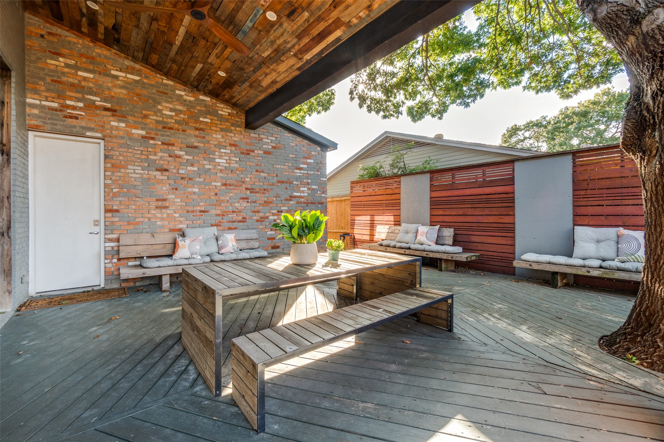 8915 Stanwood Drive