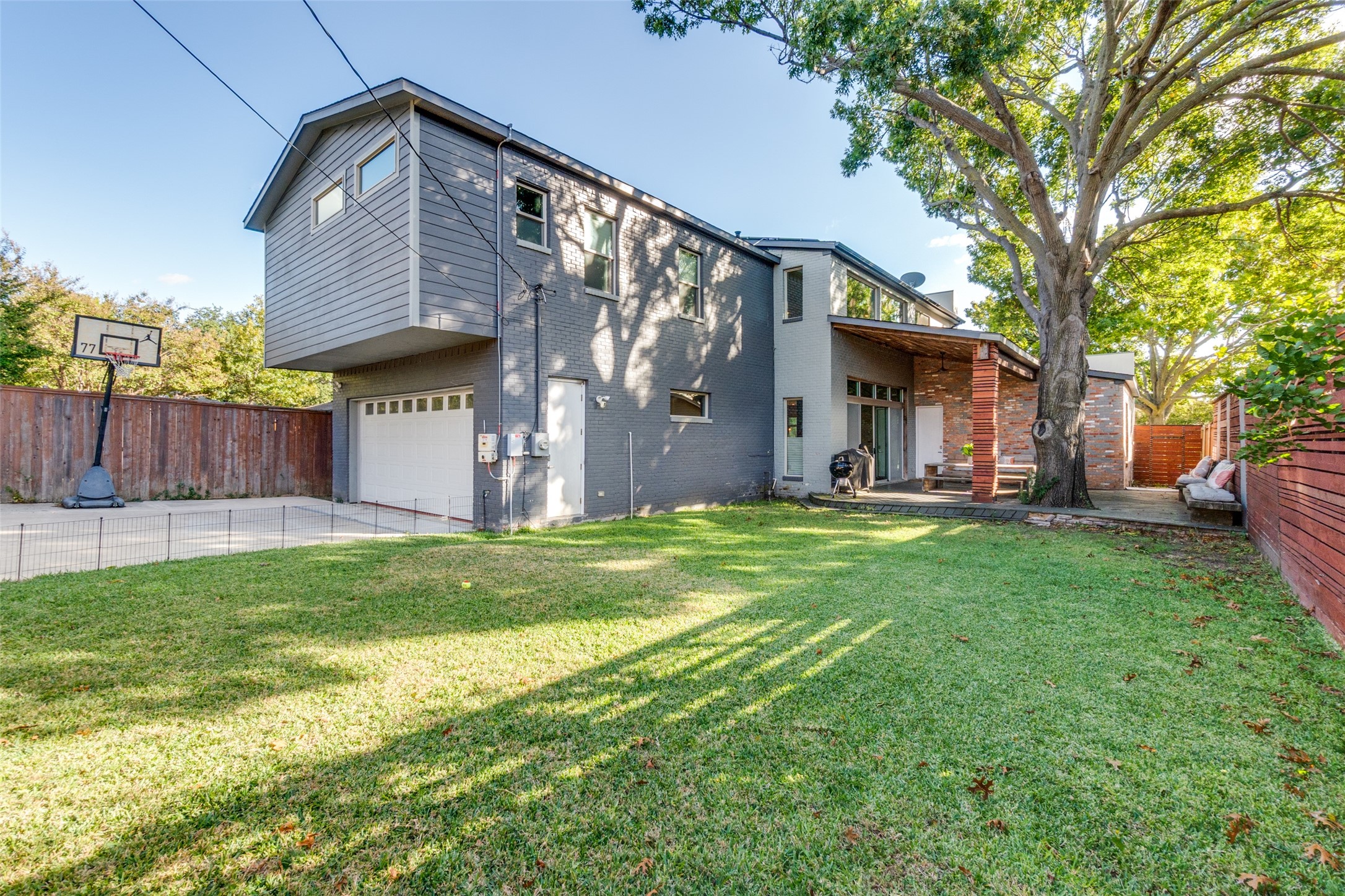 8915 Stanwood Drive