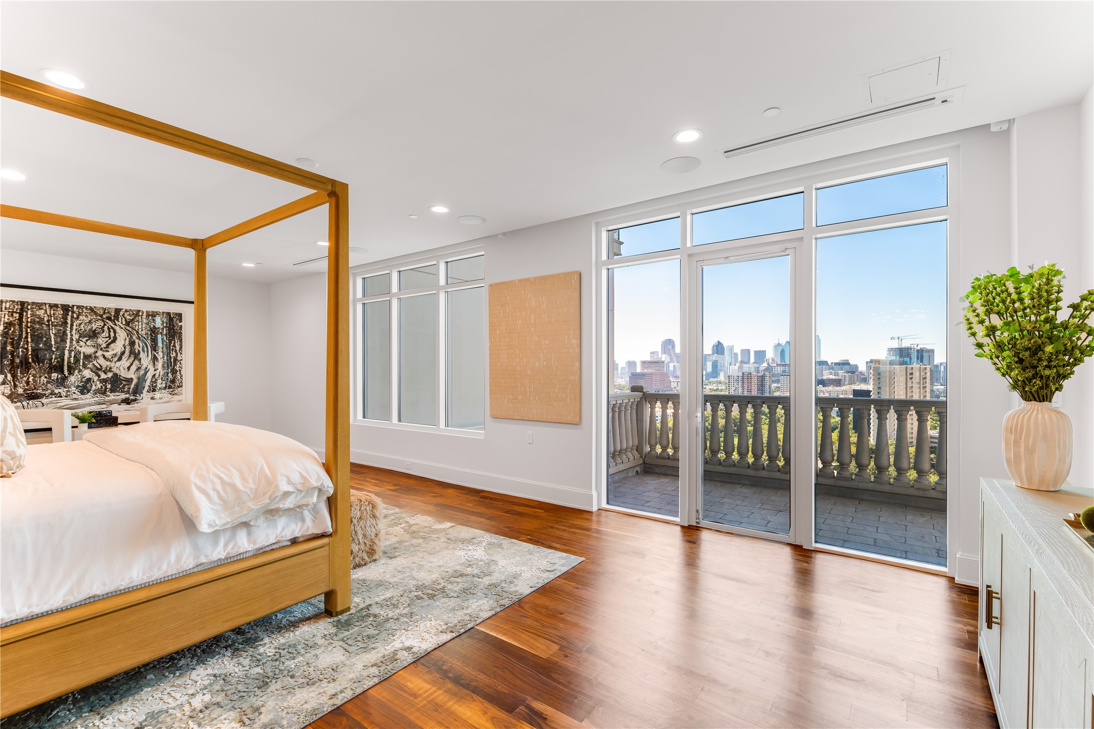 3505 Turtle Creek Boulevard 18C