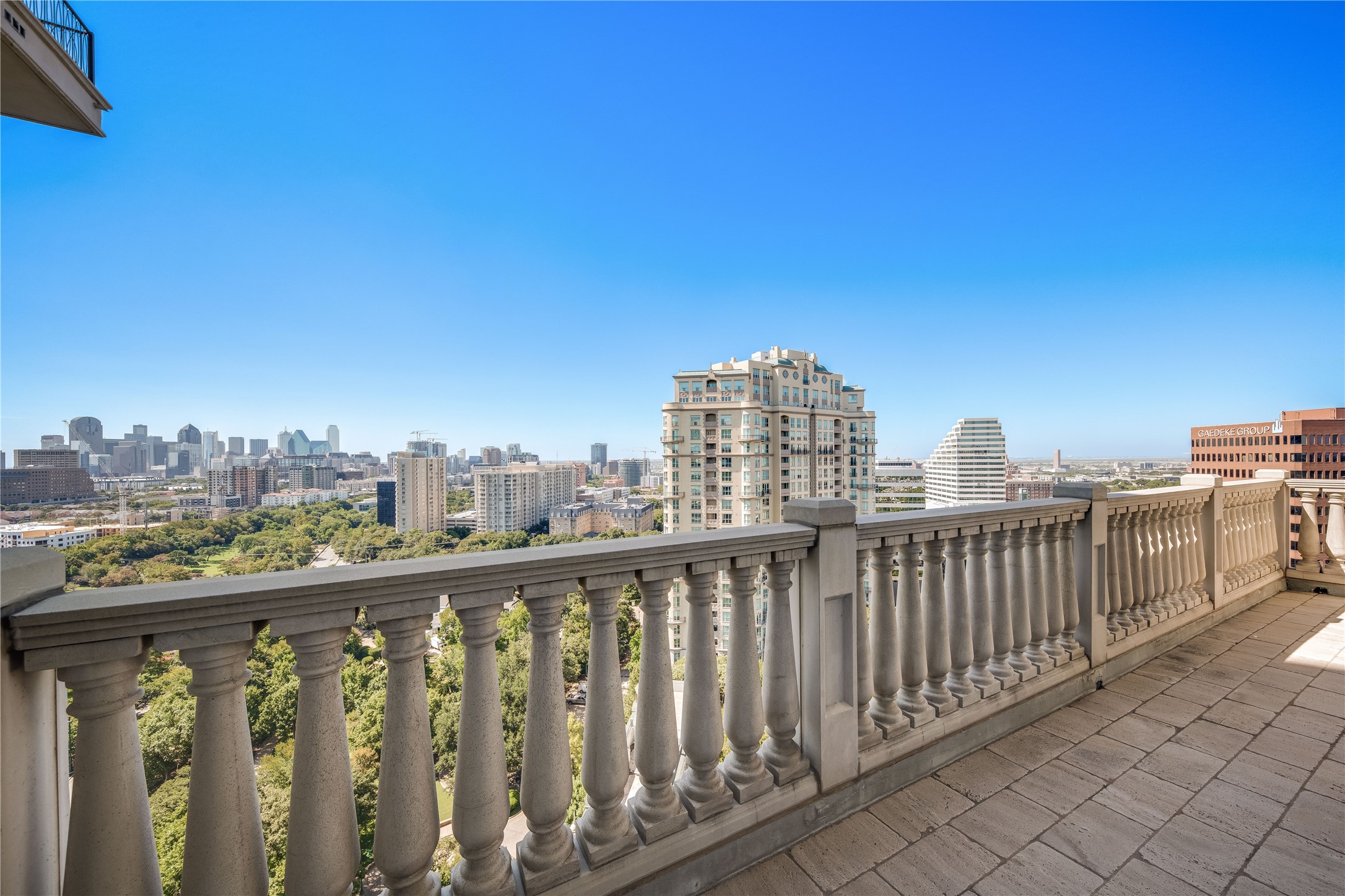 3505 Turtle Creek Boulevard 18C