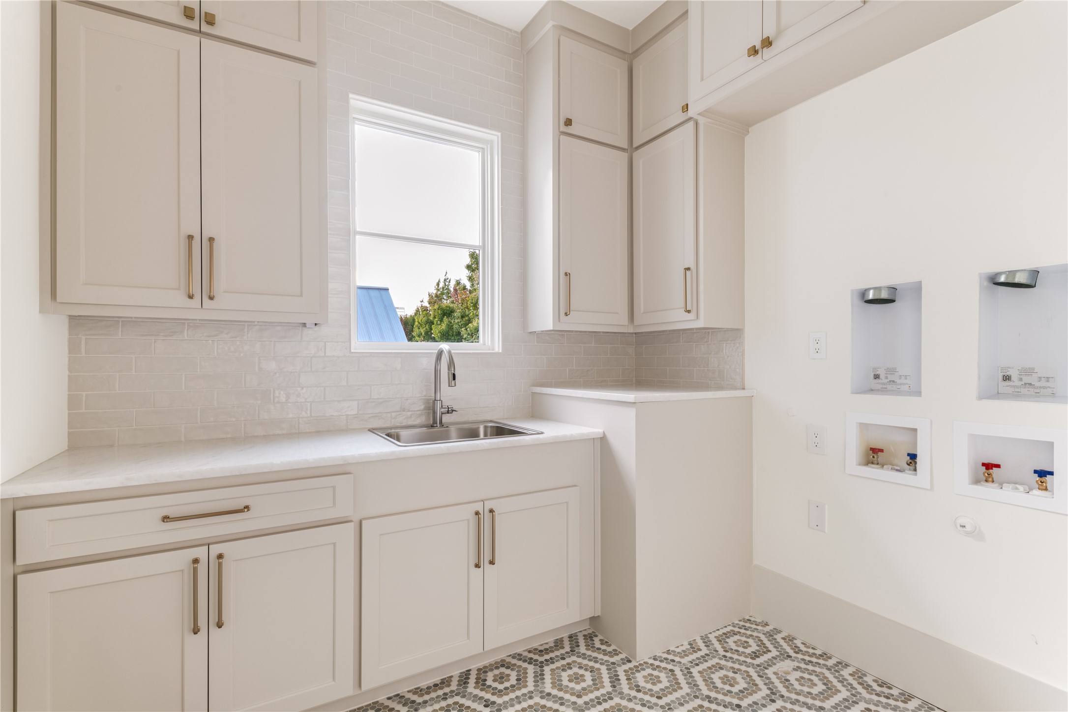 4024 Marquette Street