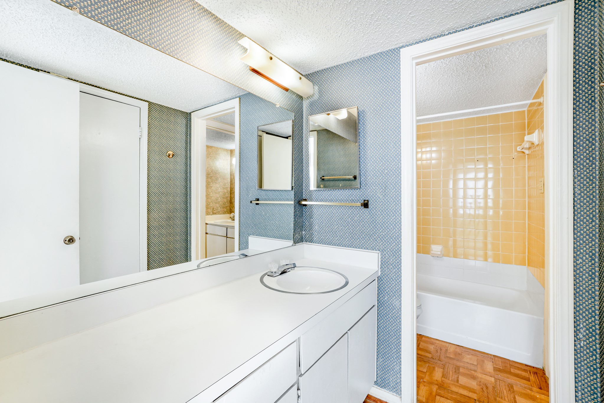 137 Trellis Place