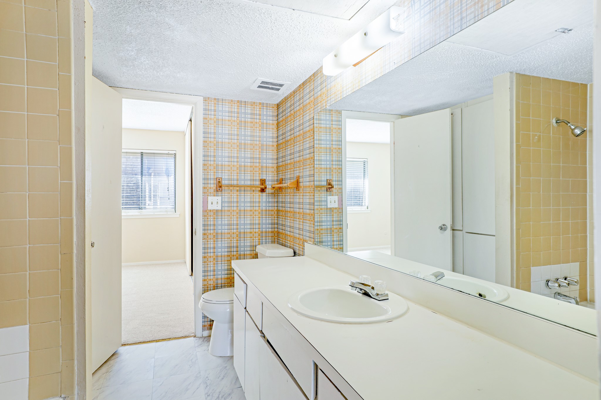 137 Trellis Place
