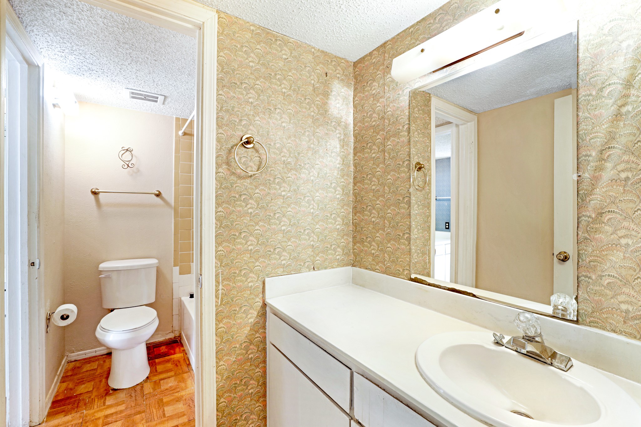 137 Trellis Place