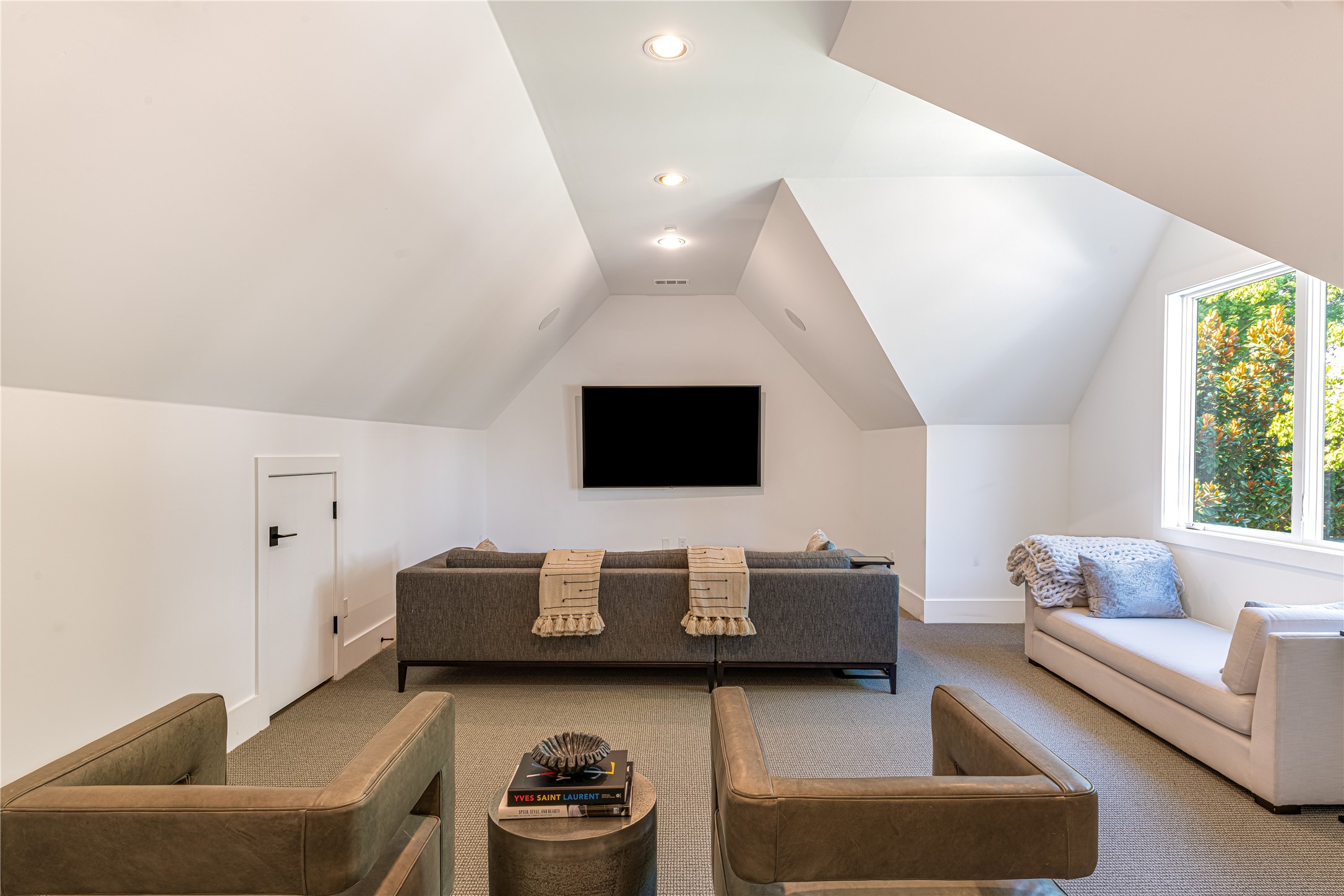 3233 Northwest Parkway