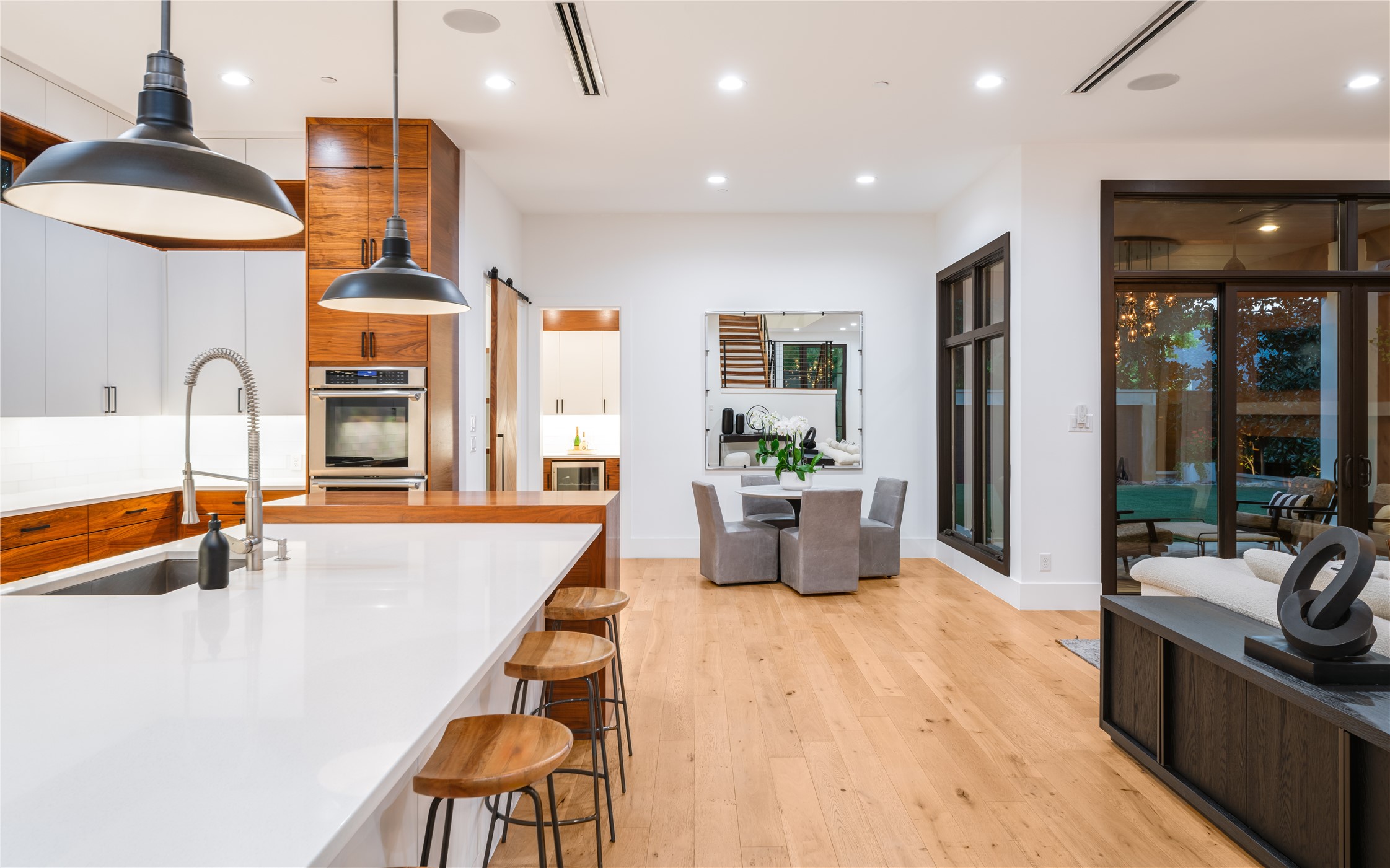 3233 Northwest Parkway