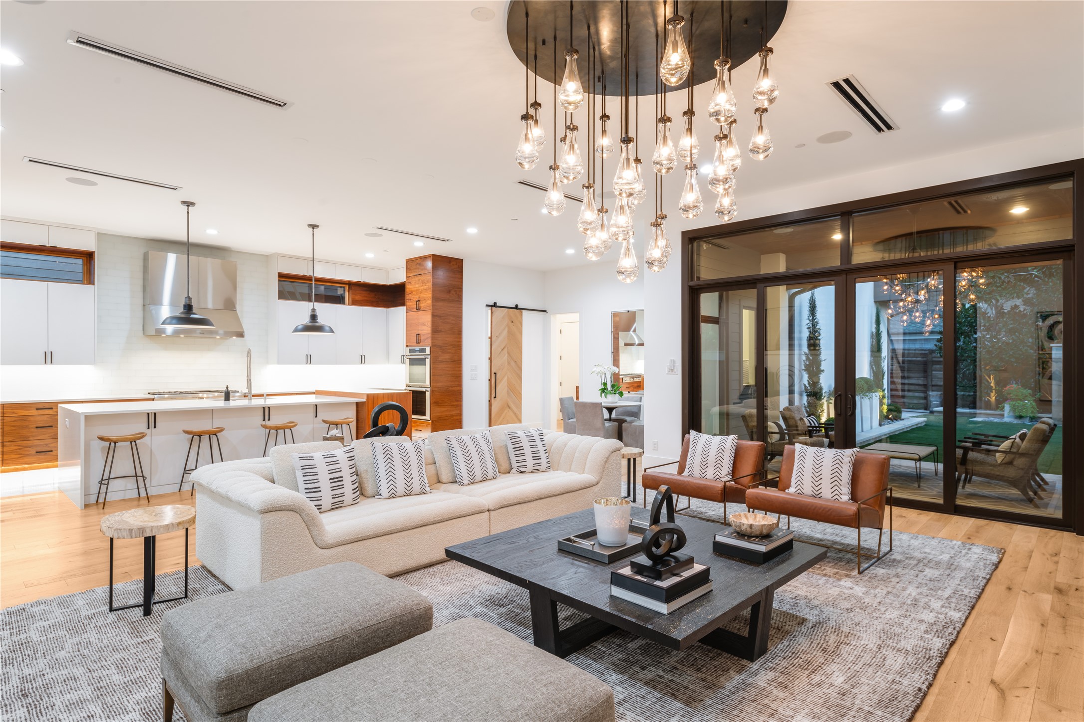 3233 Northwest Parkway