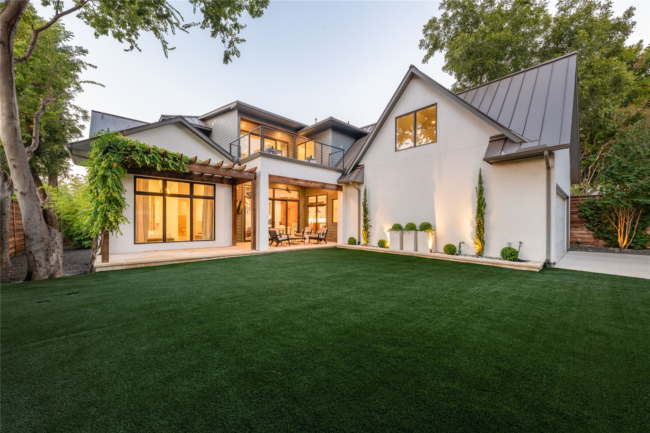 3233 Northwest Parkway