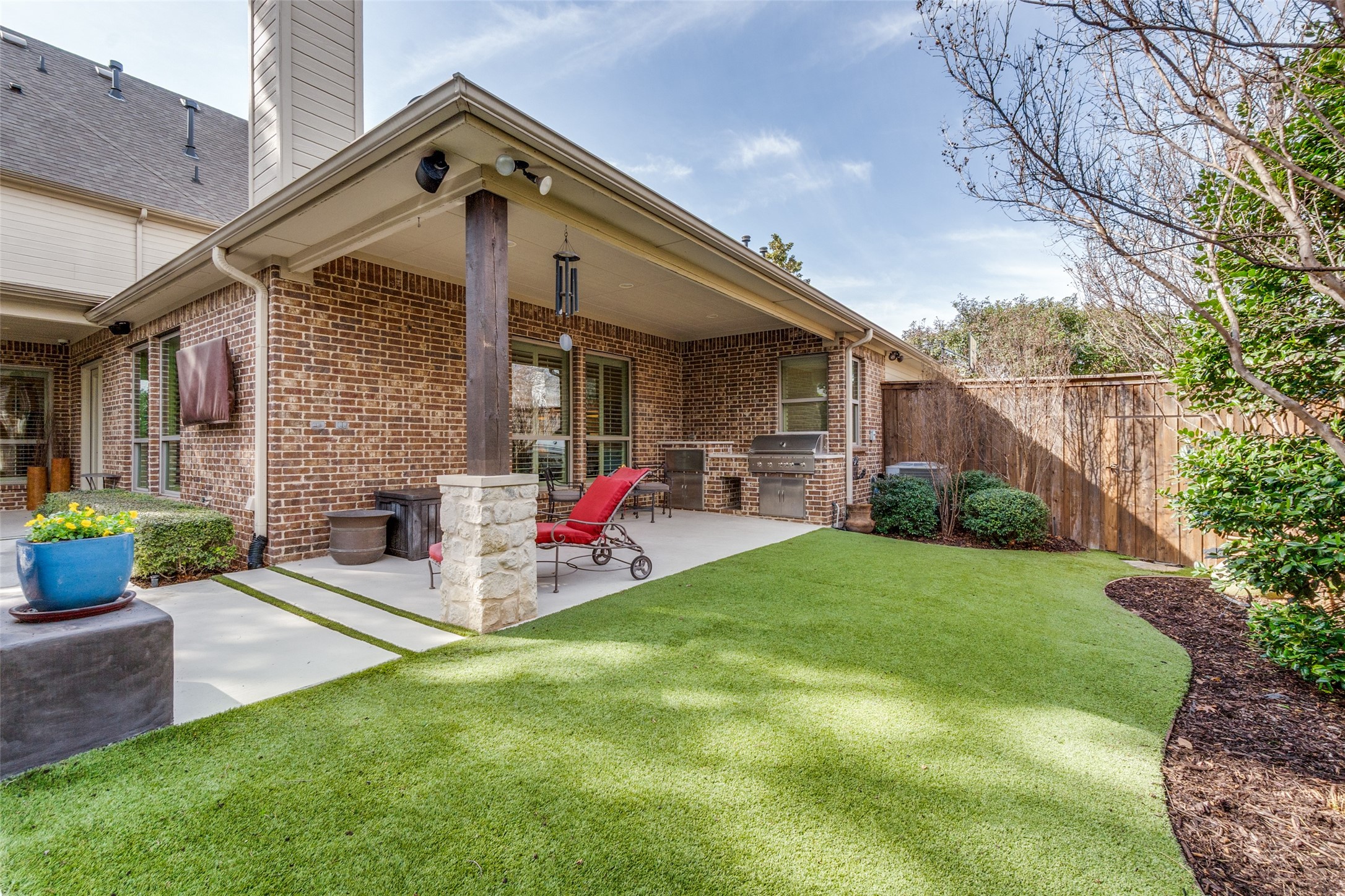 6023 Del Norte Lane