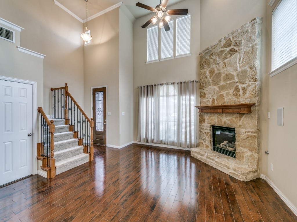 7124 Dry Creek Drive