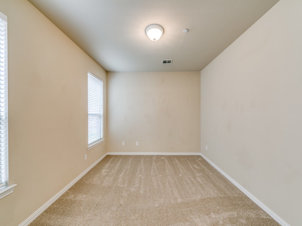 7124 Dry Creek Drive