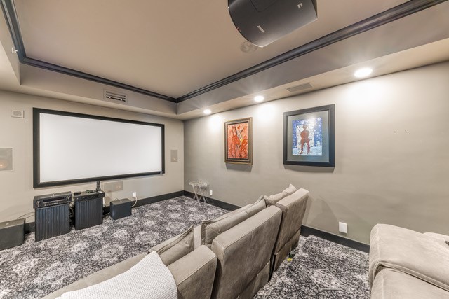 3401 Lee Parkway 404