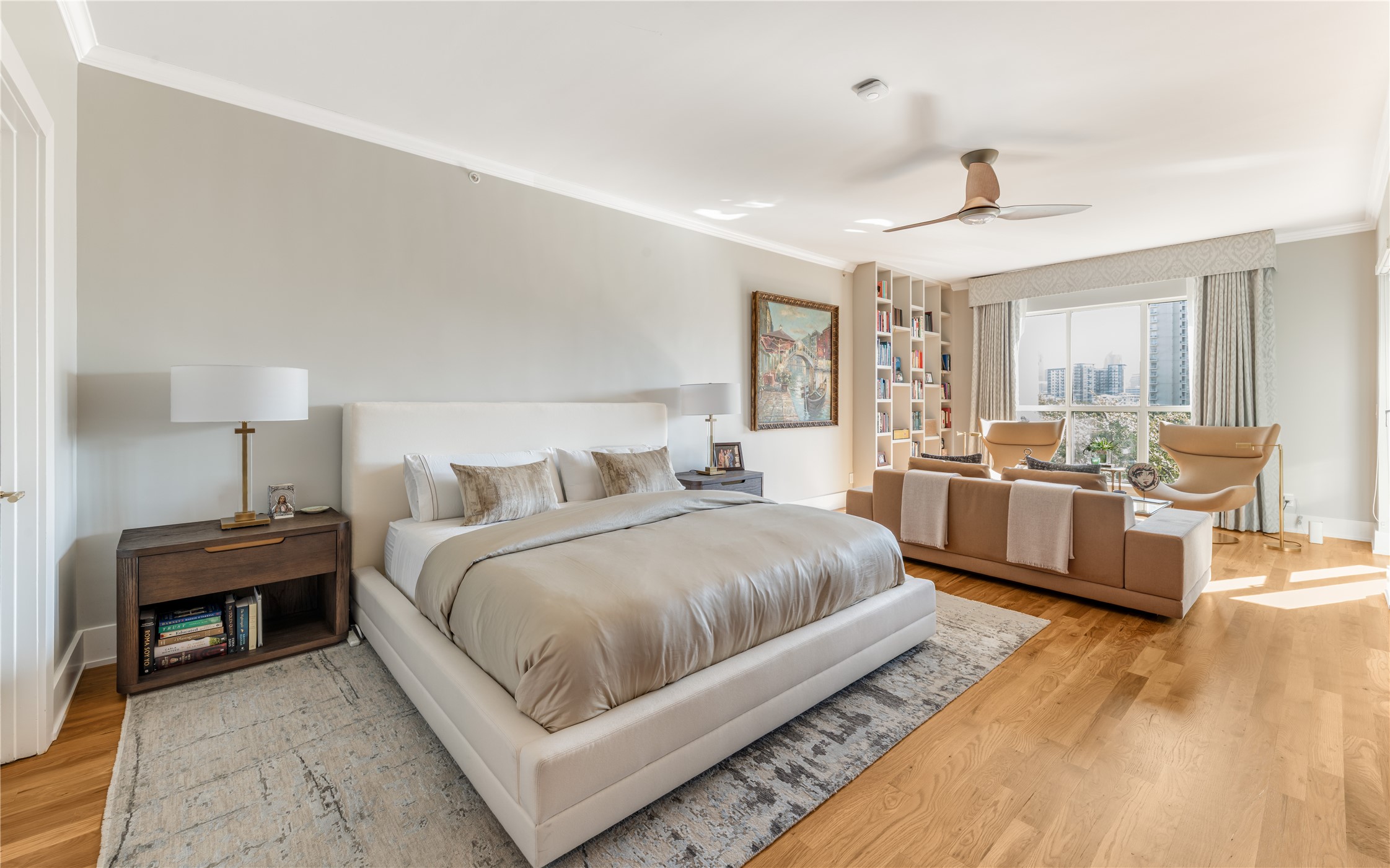 3401 Lee Parkway 404