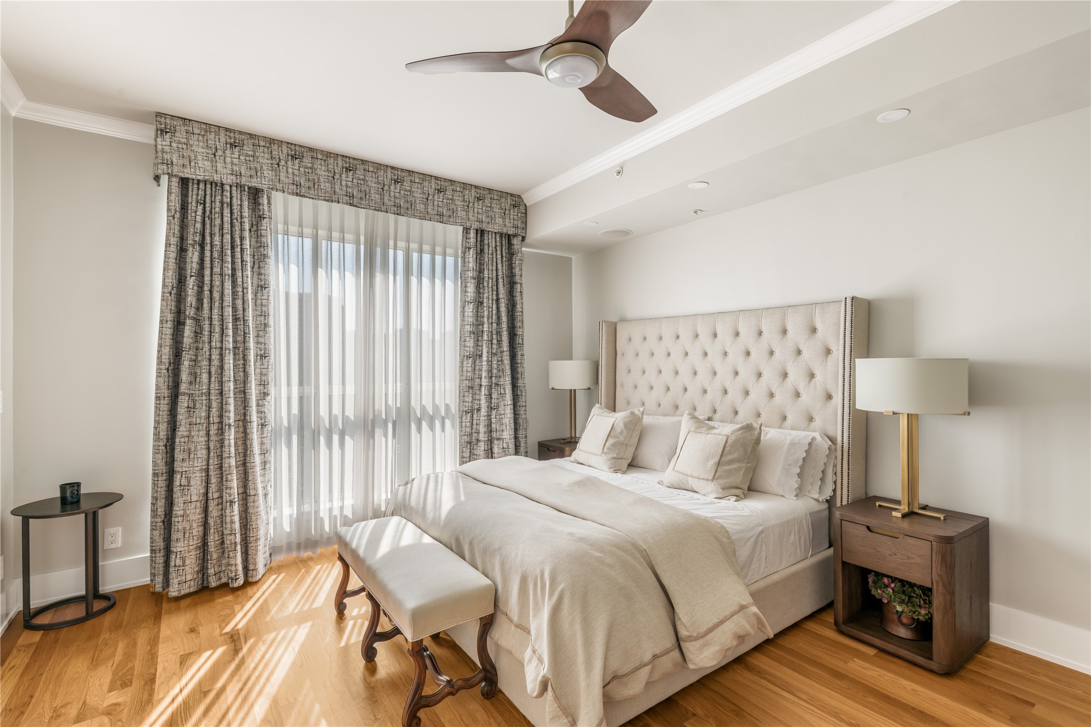 3401 Lee Parkway 404