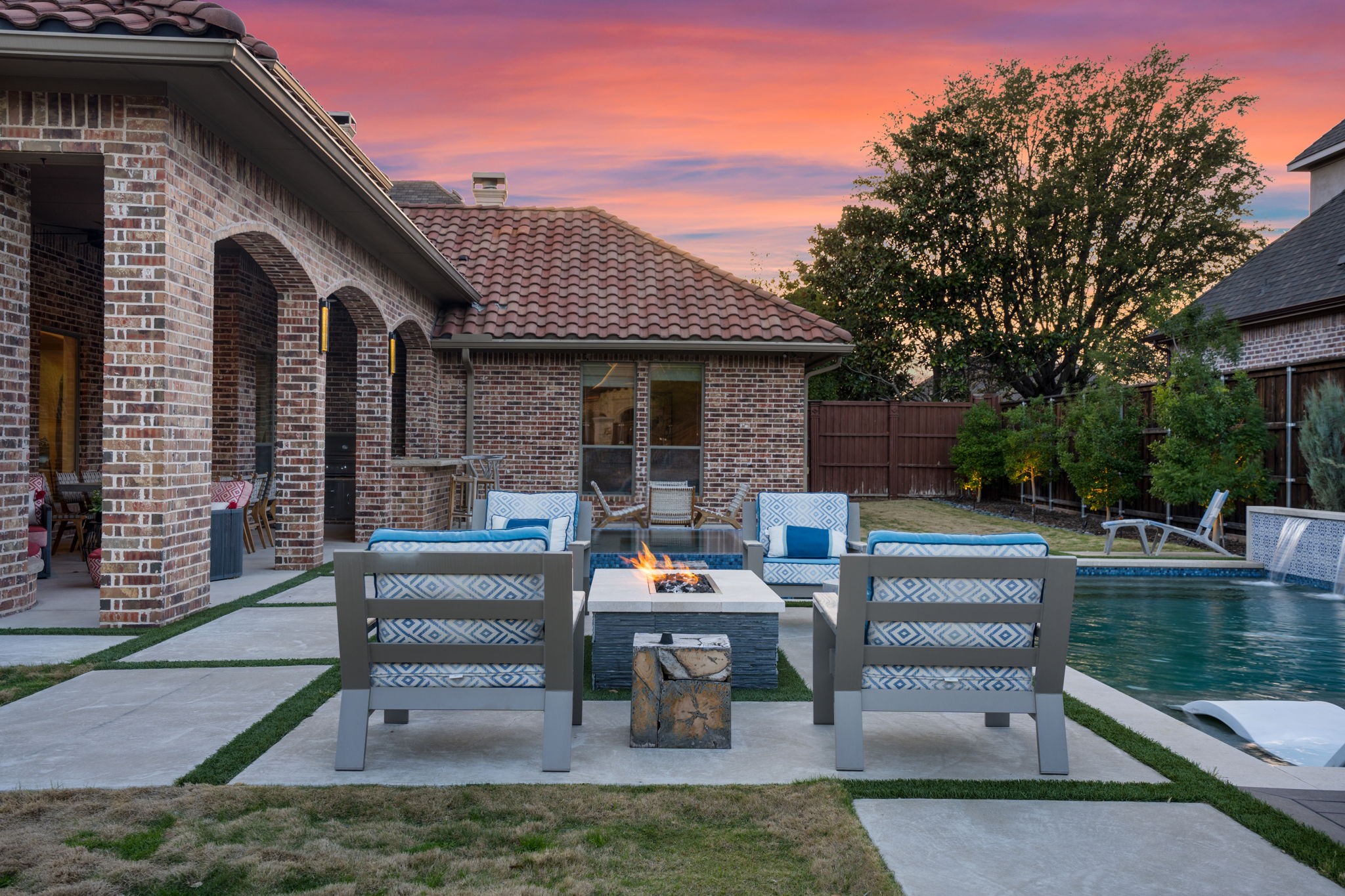 4370 Indian Creek Lane