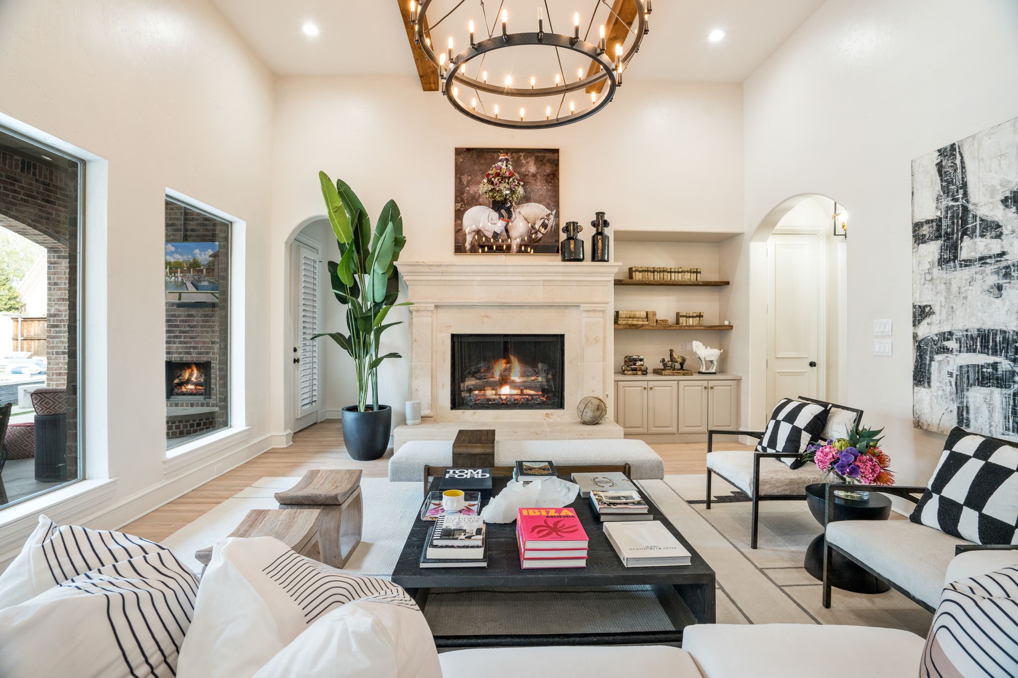 4370 Indian Creek Lane