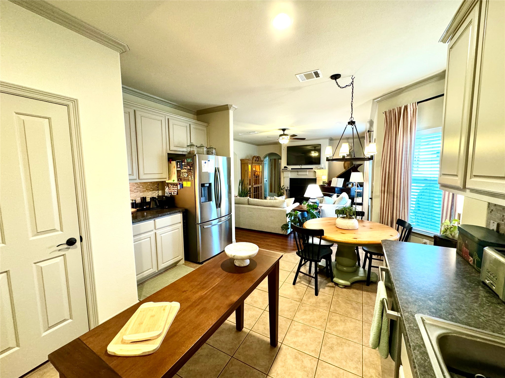 206 Red Wolf Lane
