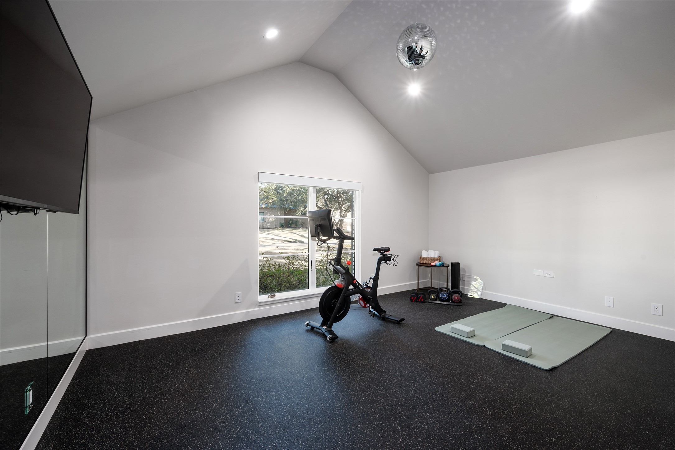 11219 Leachman Circle