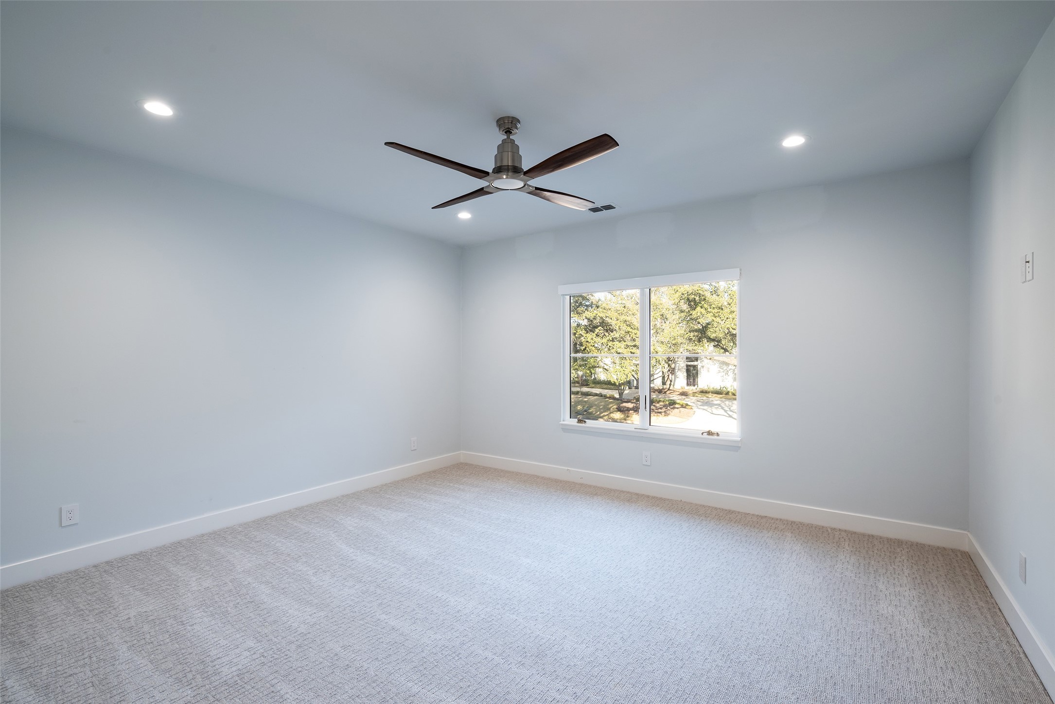 11219 Leachman Circle