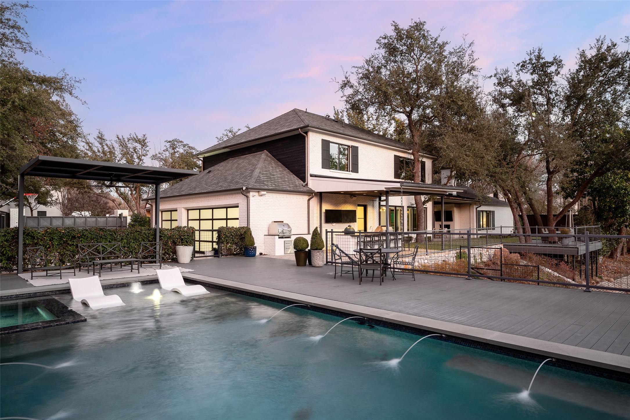 11219 Leachman Circle